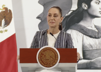 Sheinbaum insiste en frenar impuesto de 5% a remesas y defiende derechos de migrantes